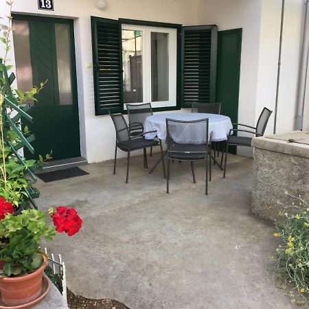 Holiday Home Olea Punat Buitenkant foto