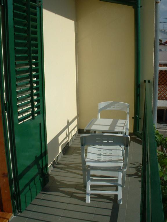 Holiday Home Olea Punat Buitenkant foto